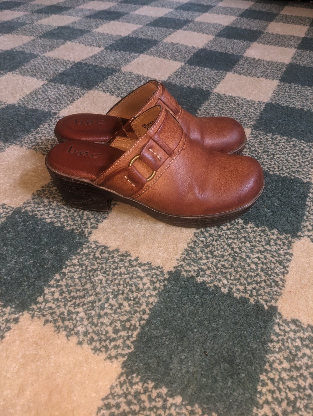 B.o.c. Faux Leather Camel Light Brown Clogs Size 6
